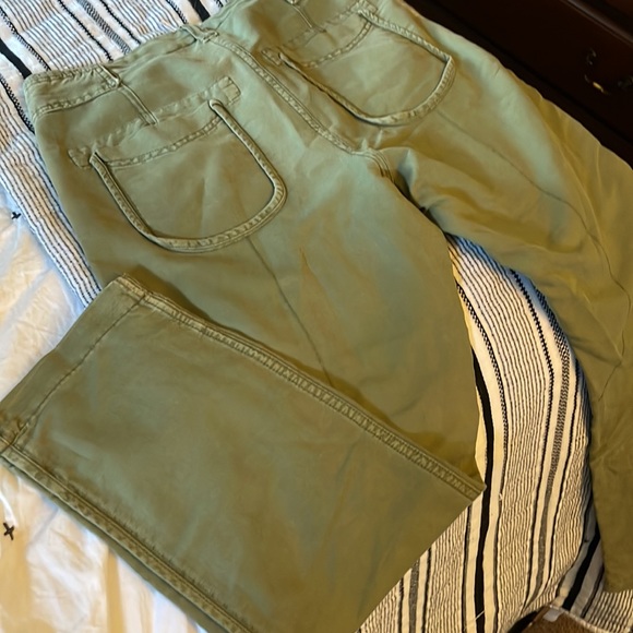 Free People Green khaki pants - Picture 8 of 8